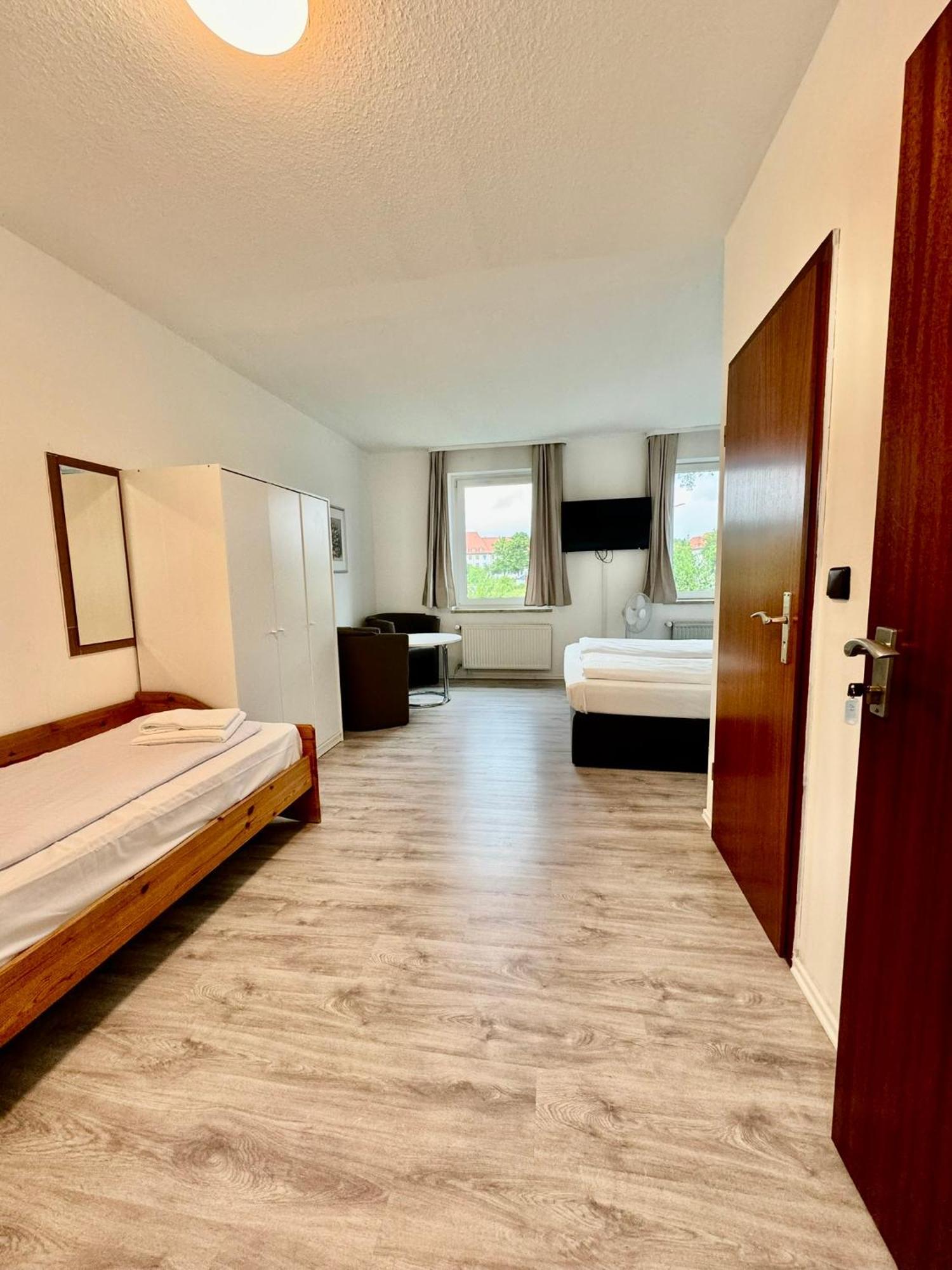 Hotel Zum Ruecking Northeim Ngoại thất bức ảnh