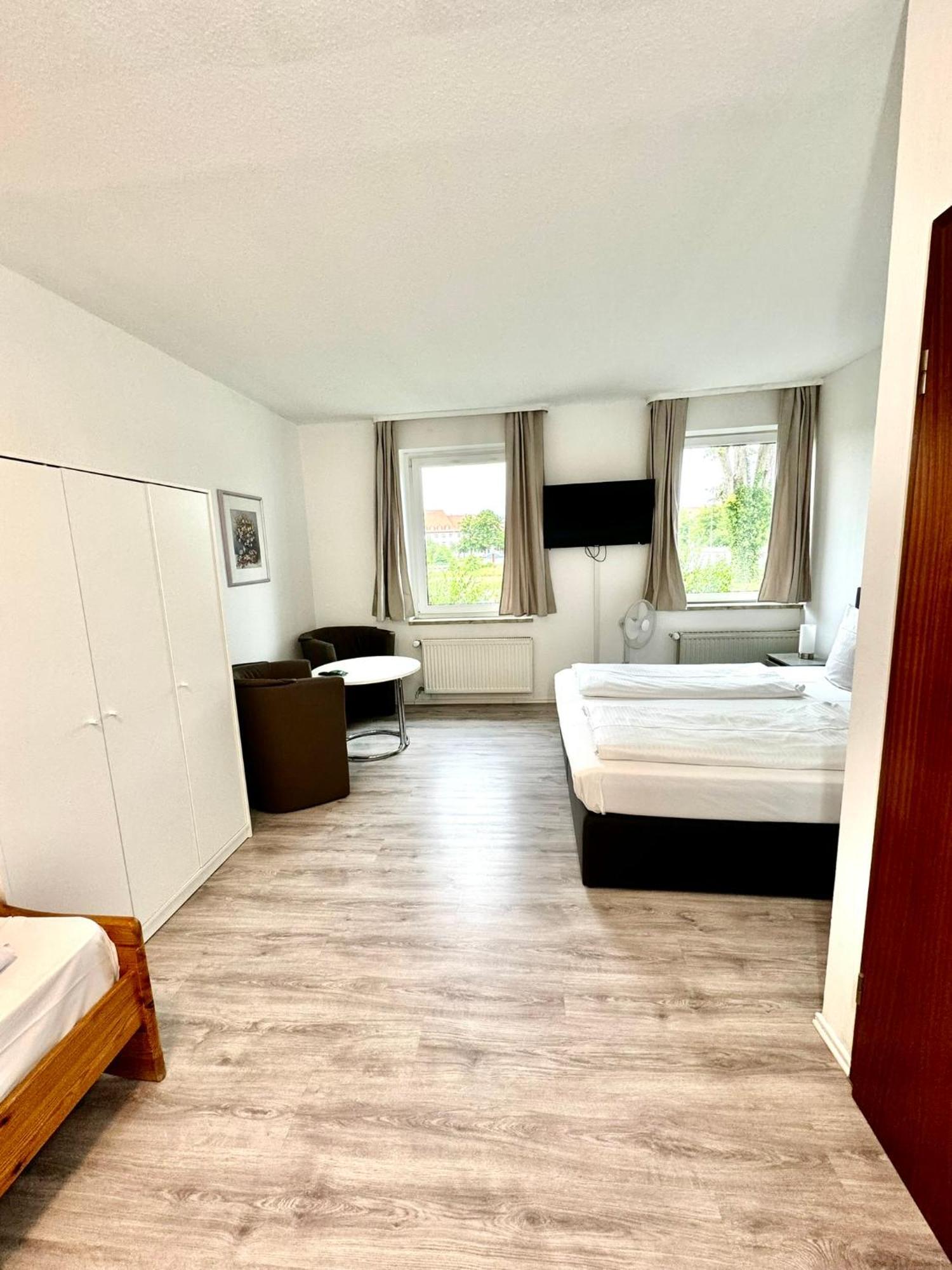 Hotel Zum Ruecking Northeim Ngoại thất bức ảnh