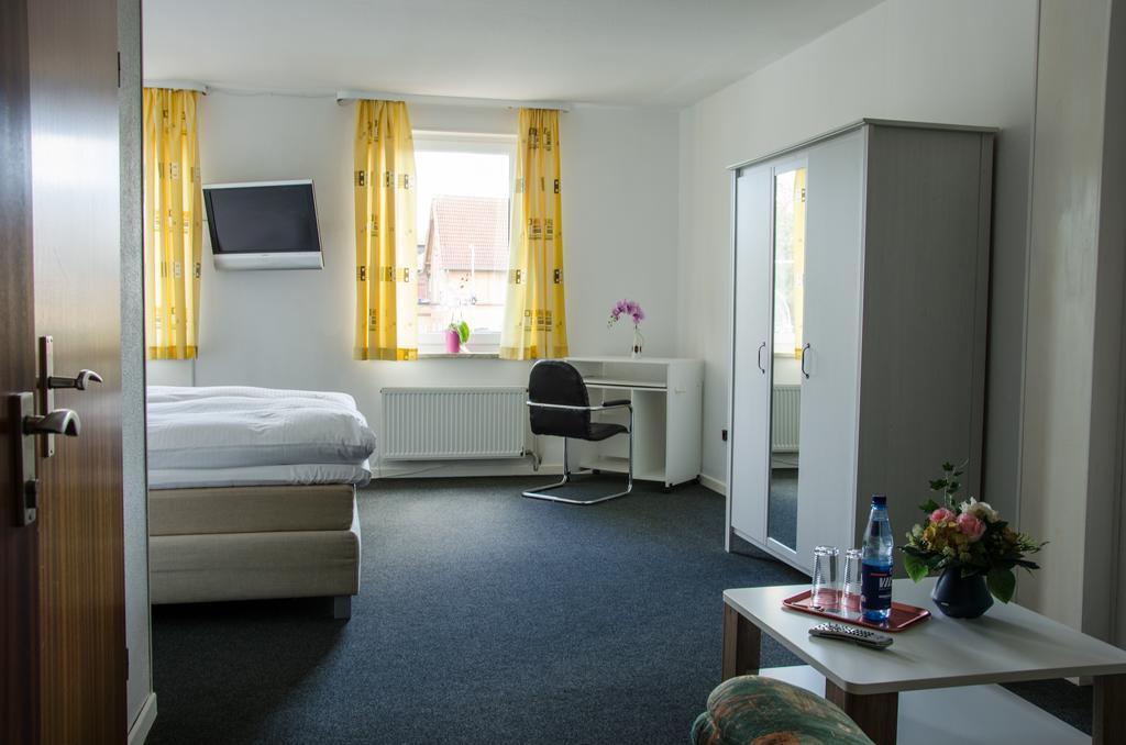 Hotel Zum Ruecking Northeim Ngoại thất bức ảnh