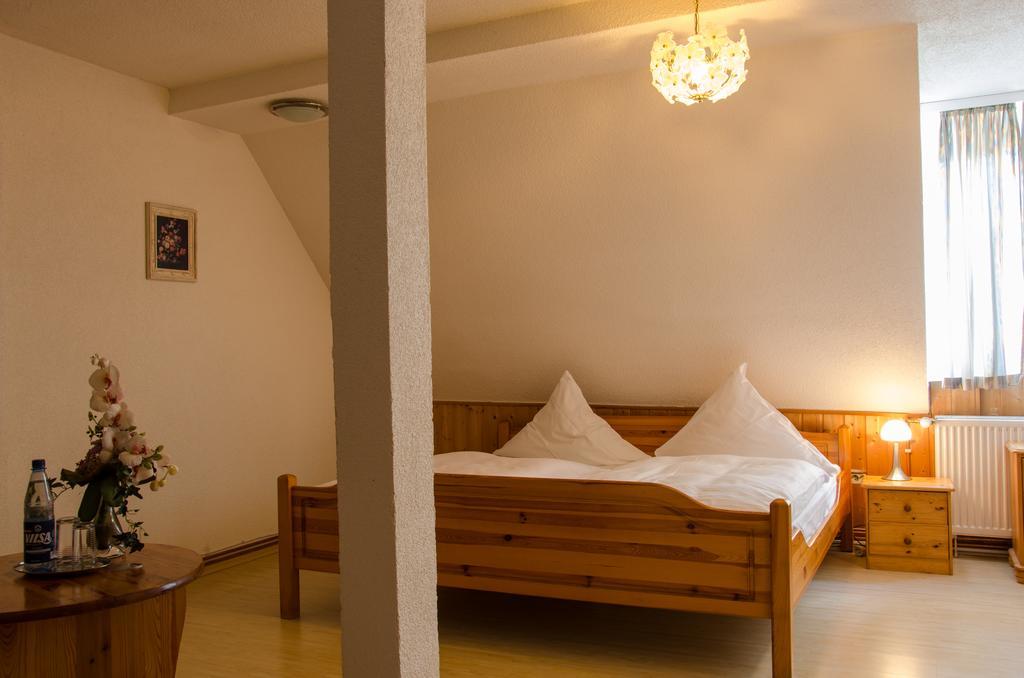 Hotel Zum Ruecking Northeim Ngoại thất bức ảnh